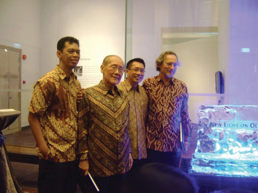 Opening ceremony of *Southeast Asian Ceramics: Night Light on Old Pottery* exhibition in NUS Museums, with guests of honour (left to right) Mr Ahmad bin Mashadi, Prof Wang Gungwu, Mr Alvin Chia and Prof John N. Miksic.